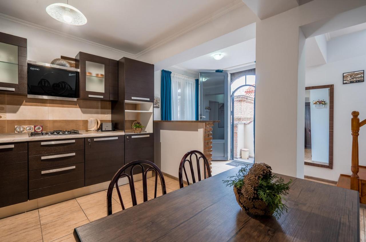 Golden View Apartment Tbilisi Bagian luar foto