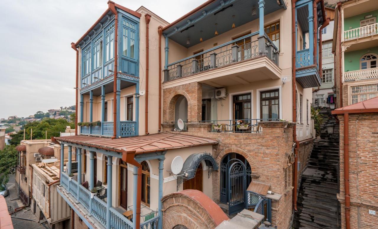 Golden View Apartment Tbilisi Bagian luar foto