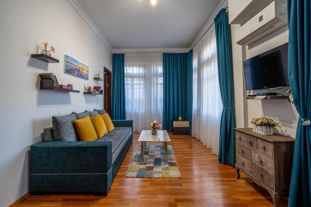 Golden View Apartment Tbilisi Bagian luar foto