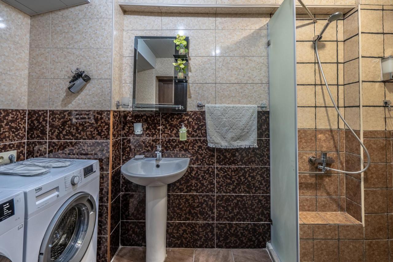 Golden View Apartment Tbilisi Bagian luar foto